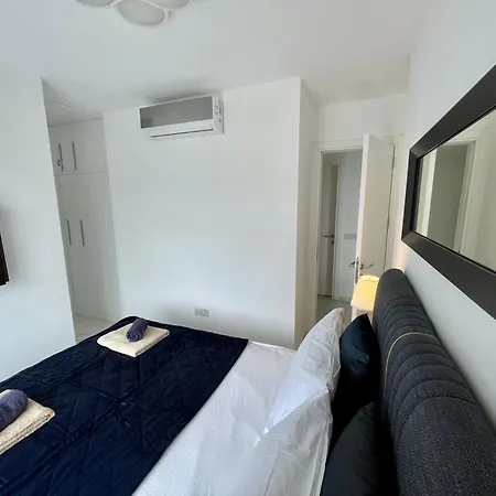 Blue Retreat By The Sea Фамагуста