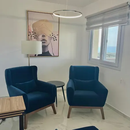 Апартаменты Blue Retreat By The Sea Фамагуста