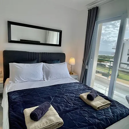 Апартаменты Blue Retreat By The Sea *