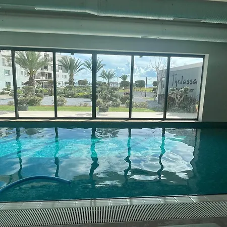 Blue Retreat By The Sea Апартаменты *